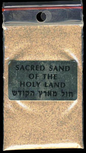 Sacred sand of the holy land - The King-Elvis Presley-The Man And The Legend (wooden box) - Israel 1992 - BMG Arton 19531